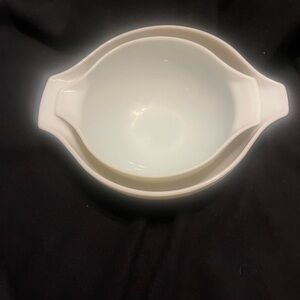 Vintage Pyrex Nesting Bowls (2)